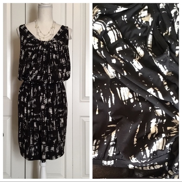 LOFT Dresses & Skirts - Ann Taylor graphic print blouson dress 🎉Host Pick
